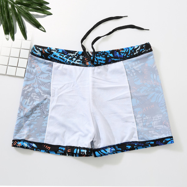 Costume de baie colorate pentru bărbați în diferite culori