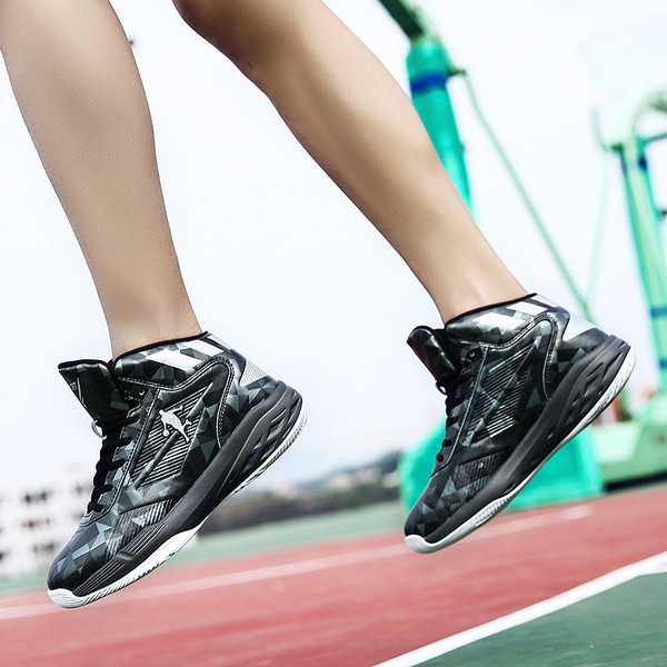 Adidași de baschet pentru bărbați absorb încărcarea și vibrațiile atunci când pășesc în trei culori