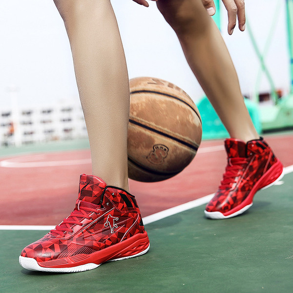 Adidași de baschet pentru bărbați absorb încărcarea și vibrațiile atunci când pășesc în trei culori