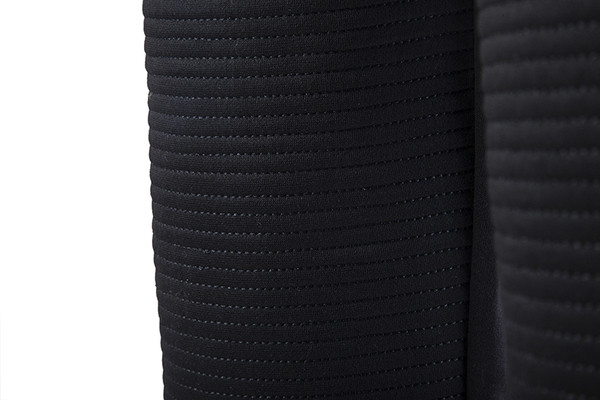 Trening pentru bărbați de culoare neagră cu imprimeu și elemente metalice