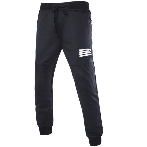 Trening pentru bărbați de culoare neagră cu imprimeu și elemente metalice