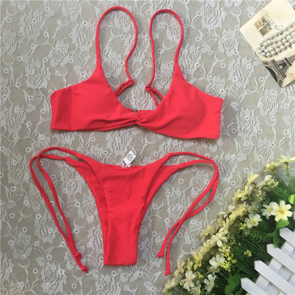 Дамски бански от две части в семпъл модел и различни цветове