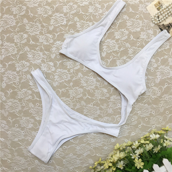 Costum de baie modern pentru femei în diferite culori - un model interesant