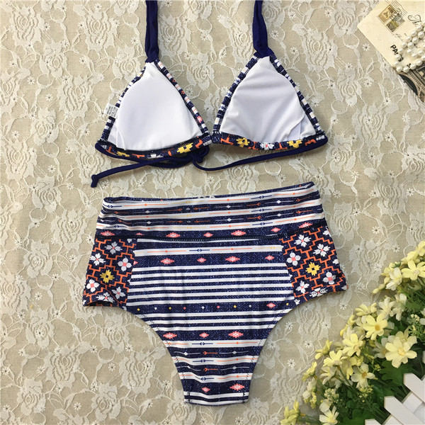 Costum de baie colorat de damă în două părți - bikini cu talie înaltă