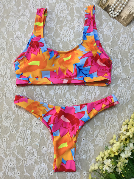 Costum de baie elegant din două piese cu imprimeu floral în două culori