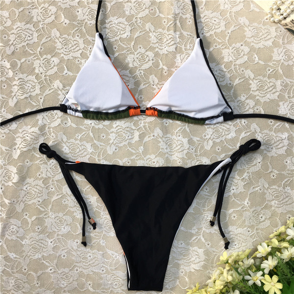 Costum de baie colorat de damă în două părți