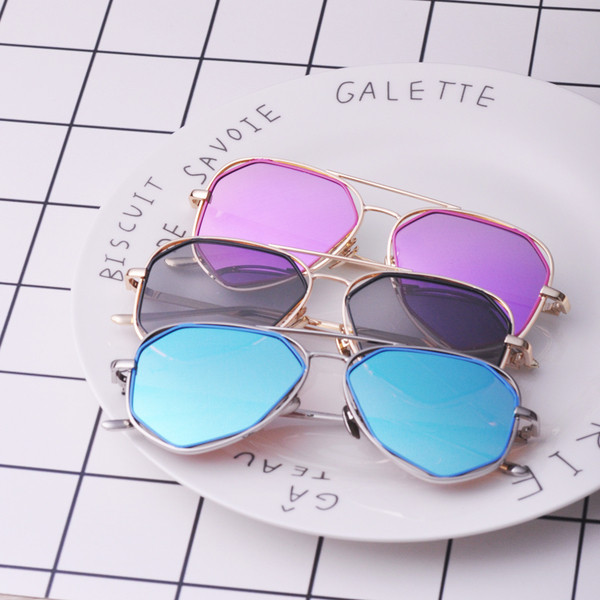 Ochelari pentru copii cu ochelari rotunjiti cu oglinda in mai multe culori