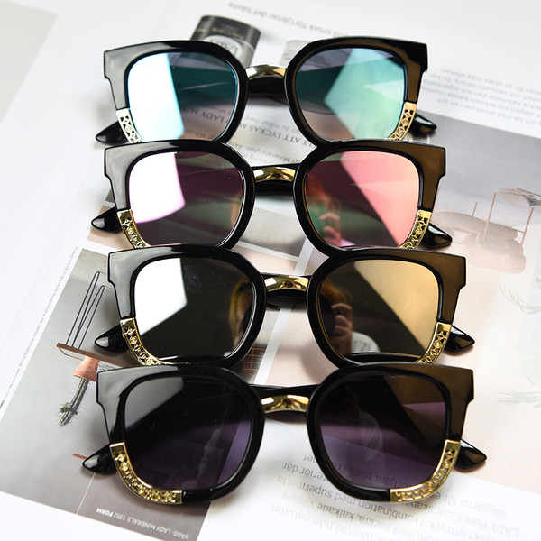 Детски очила за момичета в различни форми и модели