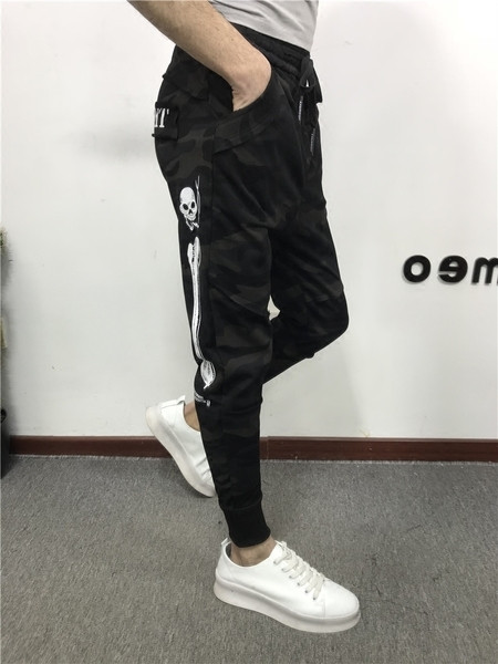 Мъжки анцуг с щампа и надпис в два модела 