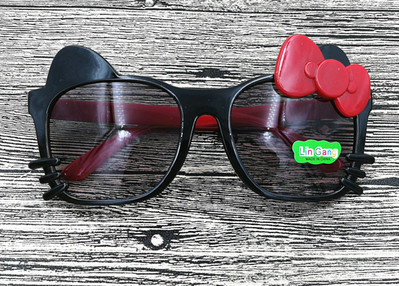 Γυαλιά για κορίτσια σε διάφορα μοντέλα και χρώματα