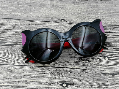 Γυαλιά για κορίτσια σε διάφορα μοντέλα και χρώματα