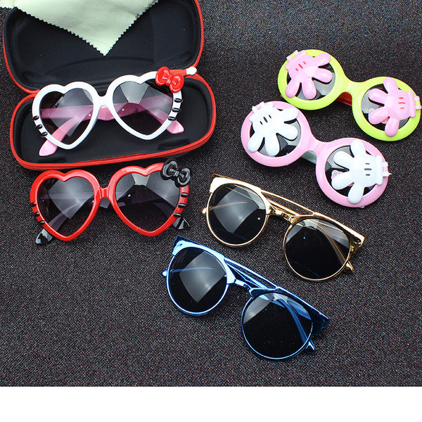 Детски очила за момичета и мочета в няколко модела