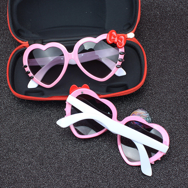 Детски очила за момичета и мочета в няколко модела