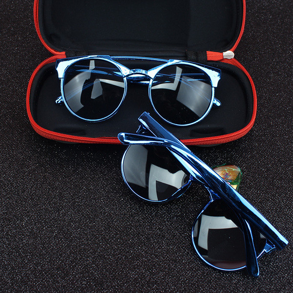 Детски очила за момичета и мочета в няколко модела