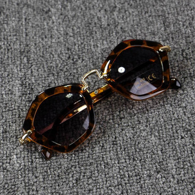 Детски слънчеви очила за момичета в няколко цвята