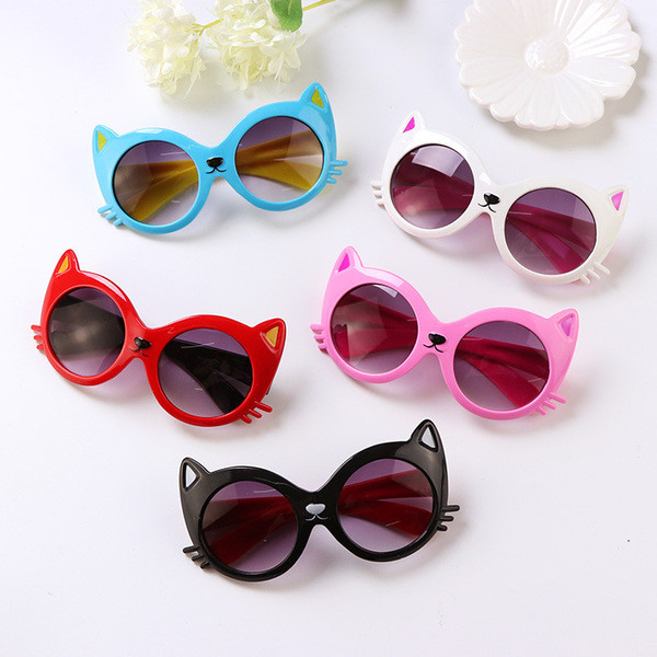 Gyermek napszemüveg lányoknak és fiúknak - különböző modellek