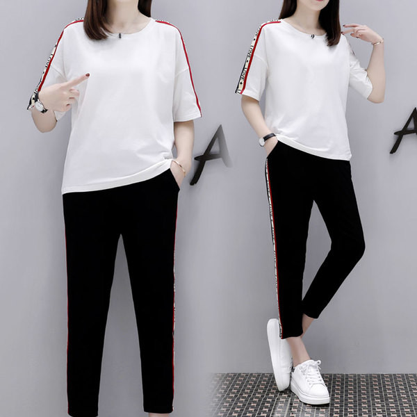 Αθλητική γυναικία φόρμα με δαντελωτή μπλούζα και παντελόνι 9/10 σε διάφορα χρώματα