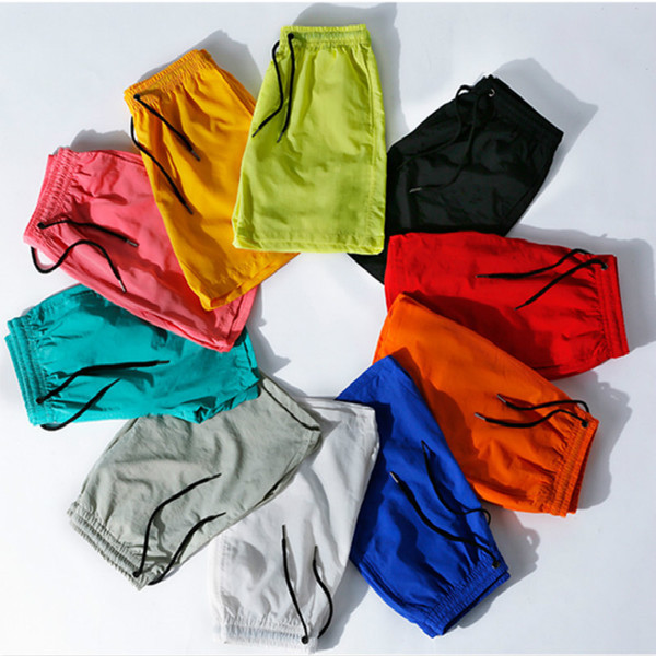 Pantaloni scurți pentru bărbați model uni în mai multe culori