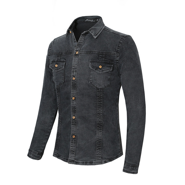 Cămașă bărbătească din denim cu mâneci lungi și buzunare decorative