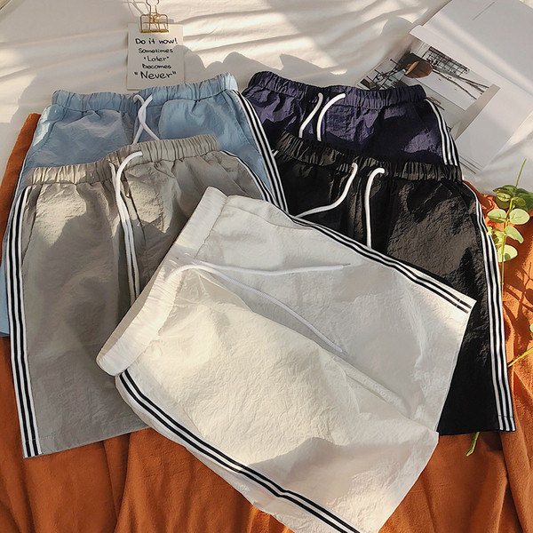 Ανδρικά σορτς σε διάφορα χρώματα