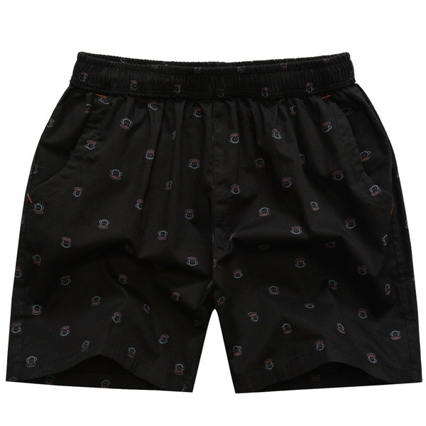 Pantaloni scurți pentru bărbați cu aplicații - două modele