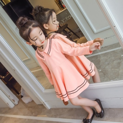 Rochie eleganta pentru copii croiata cu guler in forma de O - doua modele