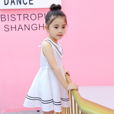 Rochie eleganta pentru copii croiata cu guler in forma de O - doua modele