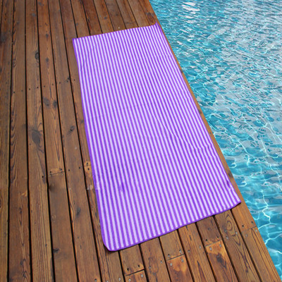 Πετσέτες παραλίας σε διάφορα χρώματα