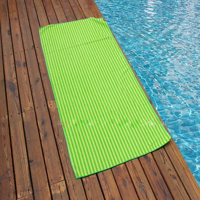 Πετσέτες παραλίας σε διάφορα χρώματα