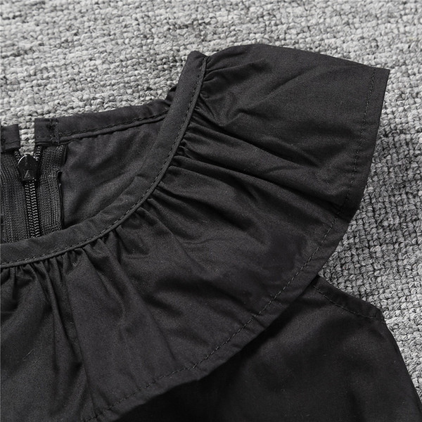 Salopeta pentru copii pentru fete cu volan de culoare neagra