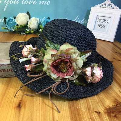 Χειροποίητο ψάτινο καπέλο με φυτικά μοτίβα σε διάφορα χρώματα