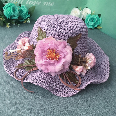 Χειροποίητο ψάτινο καπέλο με φυτικά μοτίβα σε διάφορα χρώματα