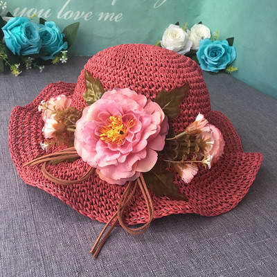 Χειροποίητο ψάτινο καπέλο με φυτικά μοτίβα σε διάφορα χρώματα