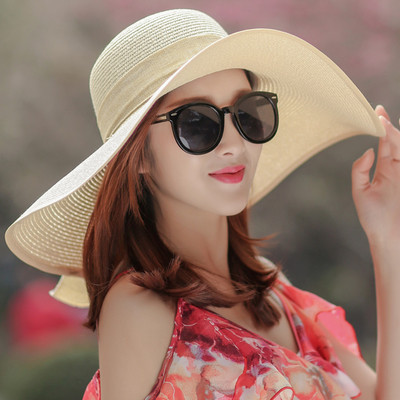 Дамска стилна капела с регулиращ се размер в различни цветве