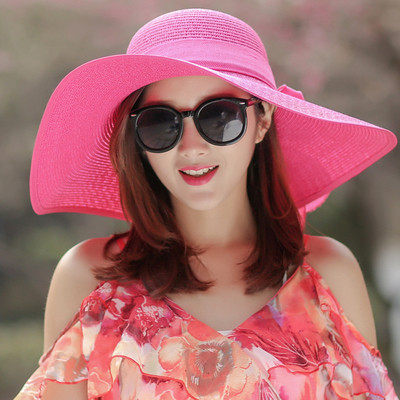 Дамска стилна капела с регулиращ се размер в различни цветве