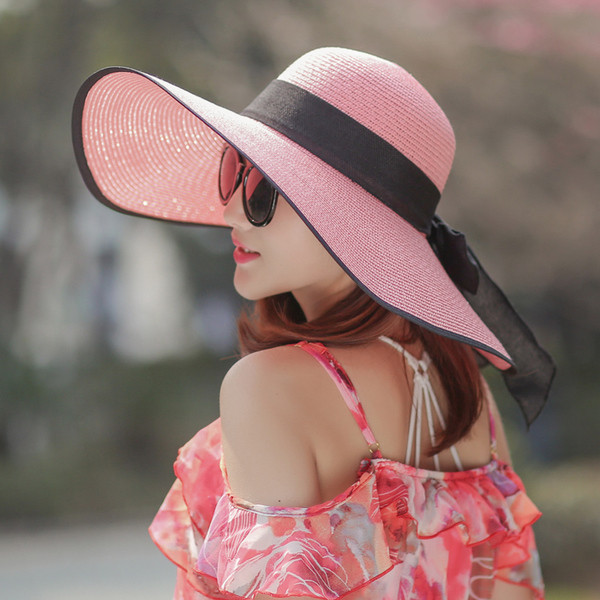 Дамска стилна капела с регулиращ се размер в различни цветве