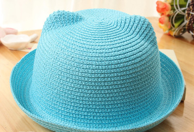 Сламени  унисекс шапки за плаж в няколко модела и различни цветове