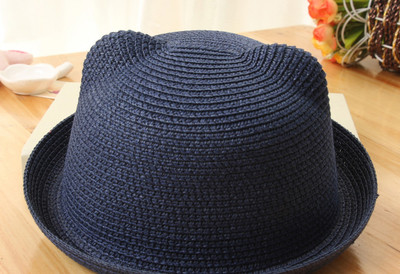 Сламени  унисекс шапки за плаж в няколко модела и различни цветове