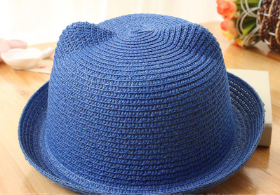 Сламени  унисекс шапки за плаж в няколко модела и различни цветове