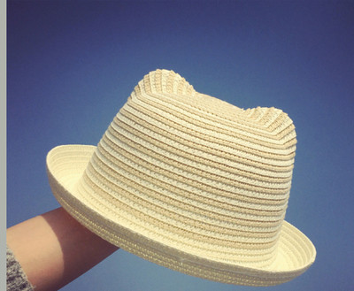 Сламени  унисекс шапки за плаж в няколко модела и различни цветове