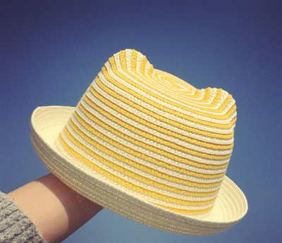 Сламени  унисекс шапки за плаж в няколко модела и различни цветове