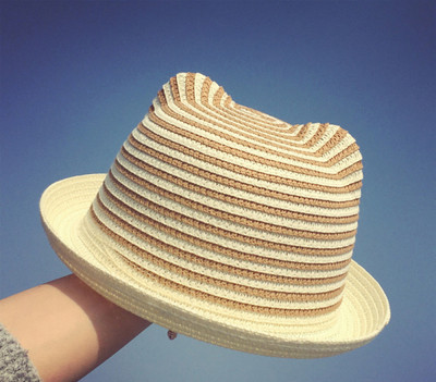 Сламени  унисекс шапки за плаж в няколко модела и различни цветове