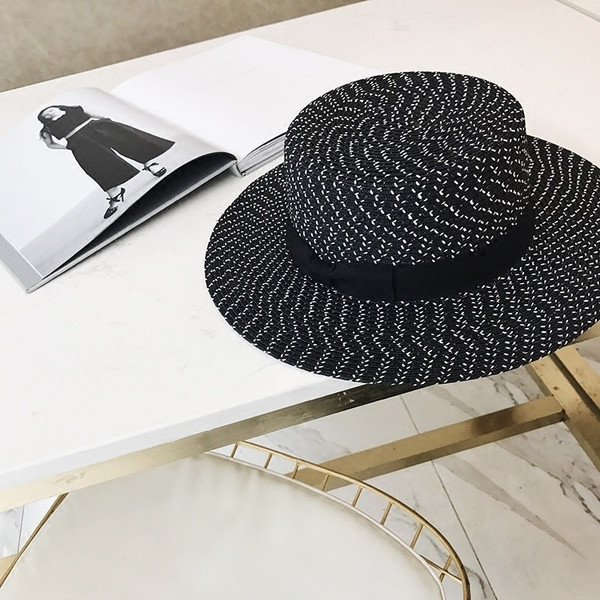 Palarie eleganta de dama cu panglica in mai multe culori