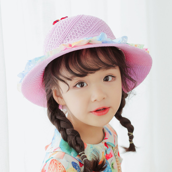 Palarie de paie colorata pentru copii cu fluturi in mai multe culori