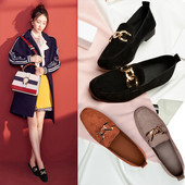 Περιστασιακά γυναικεία υποδήματα  με μεταλλικά μοτίβα σε διάφορα χρώματα