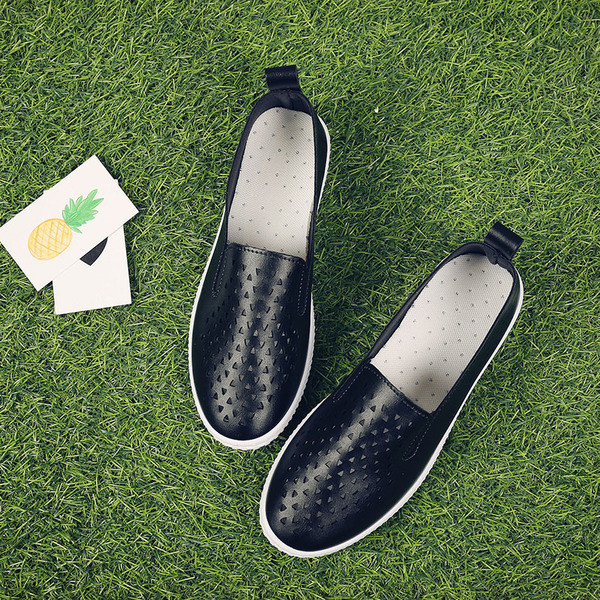 Περιστασιακά γυναικεία παπούτσια σε τρία χρώματα