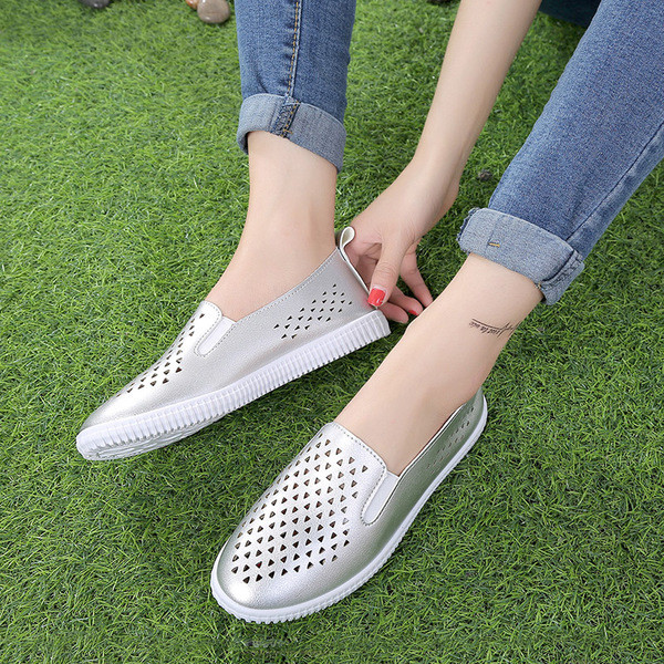 Περιστασιακά γυναικεία παπούτσια σε τρία χρώματα