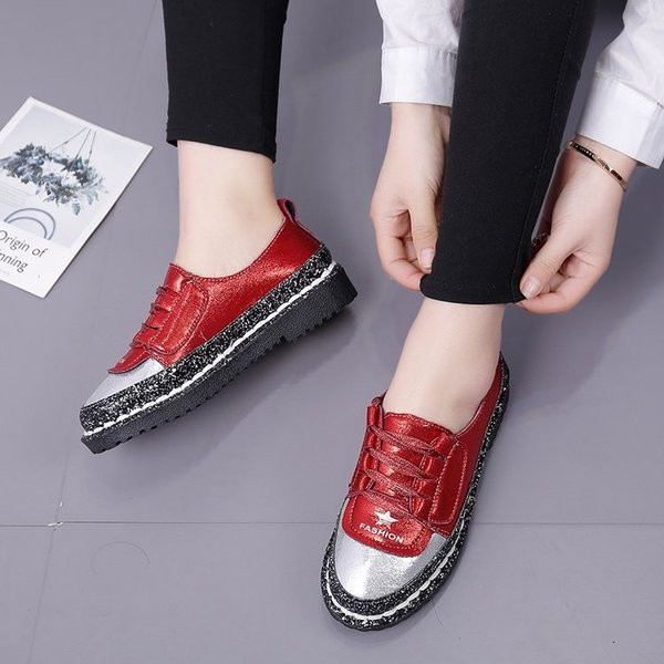 Γυαικέια  πάνινα παπούτσια σε τρία χρώματα με εξωτερική ραφή στη σόλα