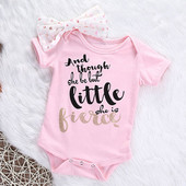 Βρεφικό κορμάκι με κοντό μανίκι σε ροζ χρώμα με κορδέλα και επιγραφή