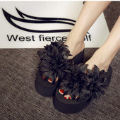 Γυναικέιες παντόφλες με 3D διακόσμηση σε διάφορα χρώματα